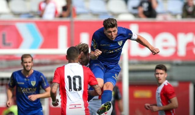 的框架内 的框架内