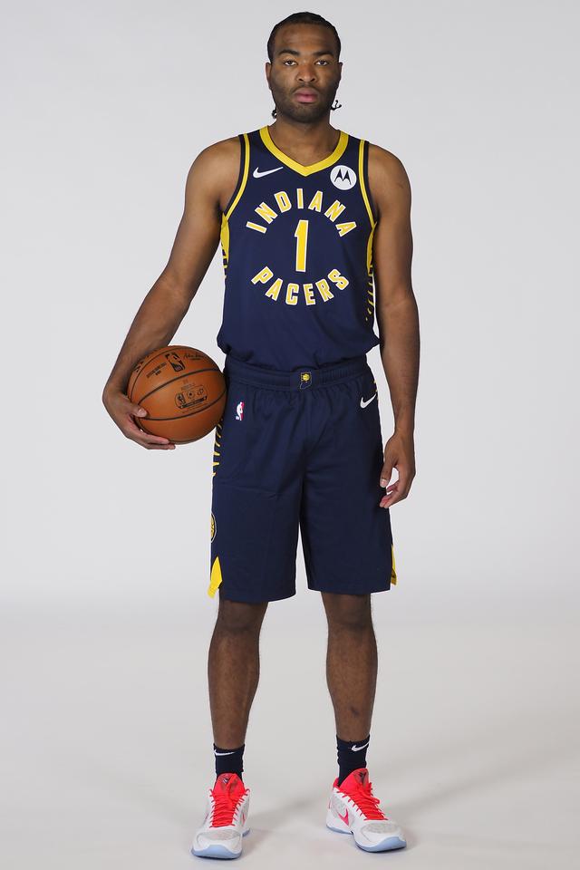 支撑脚外摆 支撑脚外摆